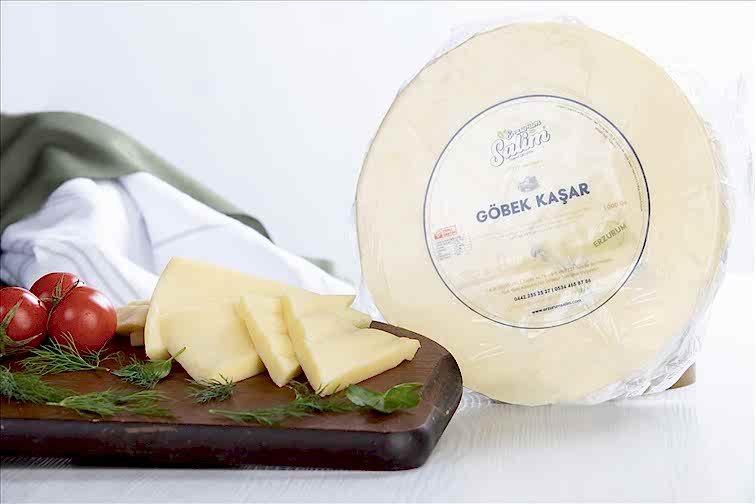 Erzurum Taze Teker Kaşar (2 kg)